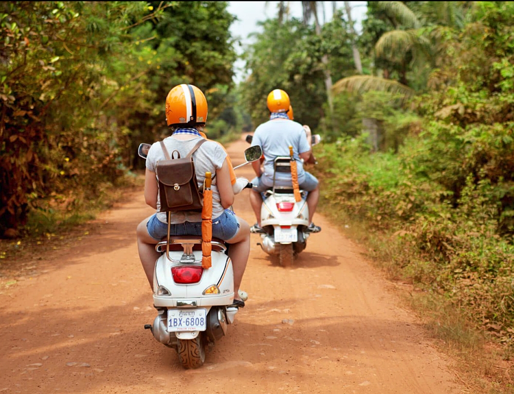 Vespa tours Siem Reap