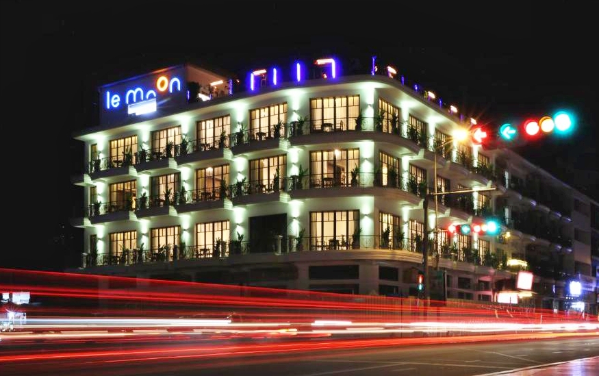 Amanjaya Pancam Suites Hotel